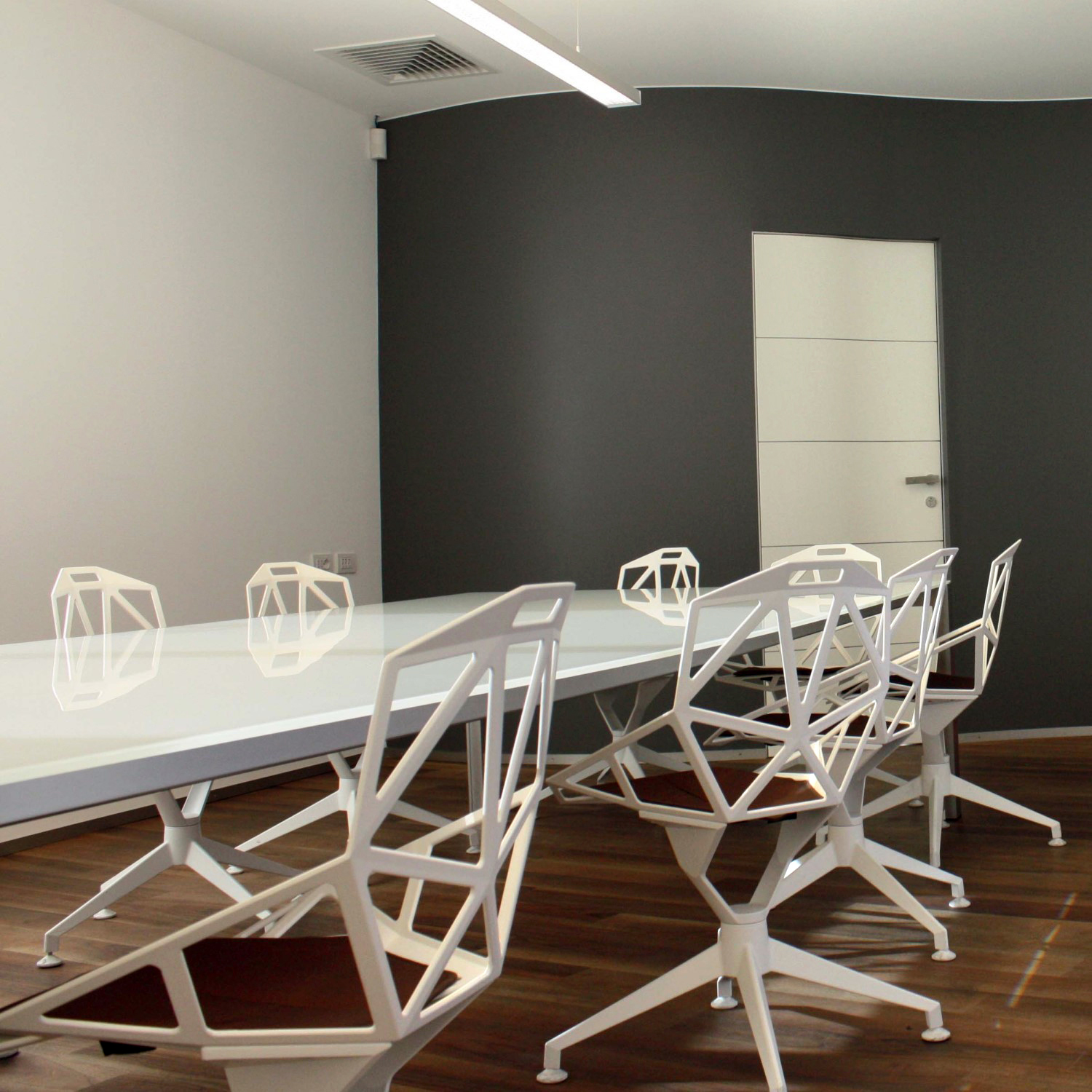 乐竞平台 - 坐具|餐椅|办公家具|设计师家具|几何餐椅